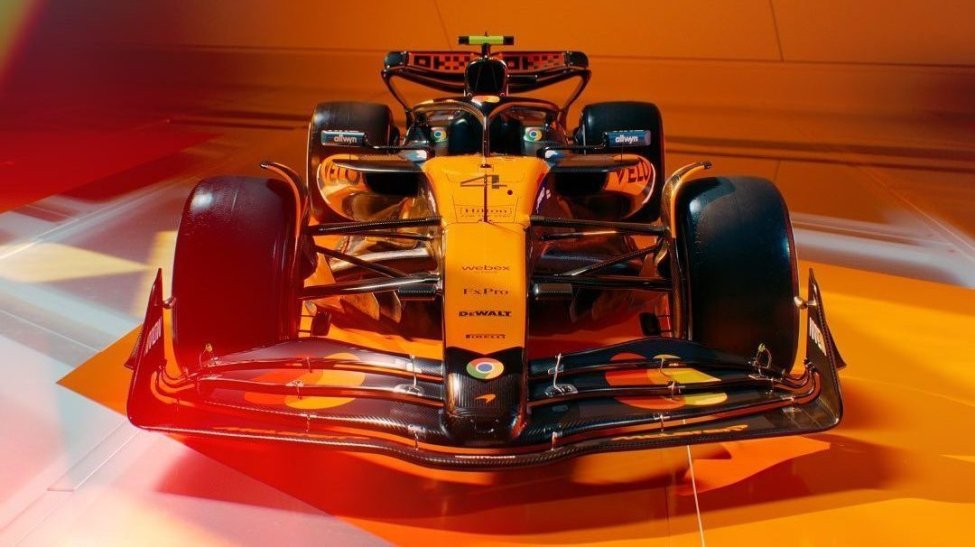 			© McLaren
	