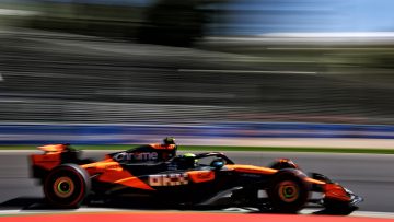 LIVE: Reaction as Norris lays down strong FP1 marker in China