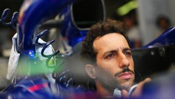 Ricciardo F1 failure baffling: 'They had the same equipment'