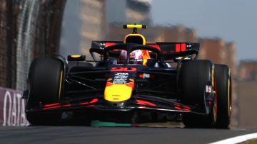 Lawson suffers 'slowest' humiliation in latest Red Bull blow