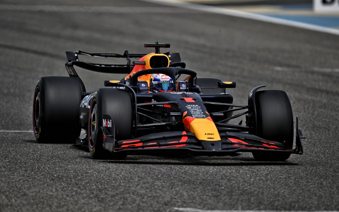 Verstappen Bahrain test old wing