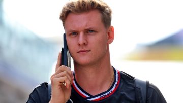 Schumacher refuses to give up on F1 'dream'
