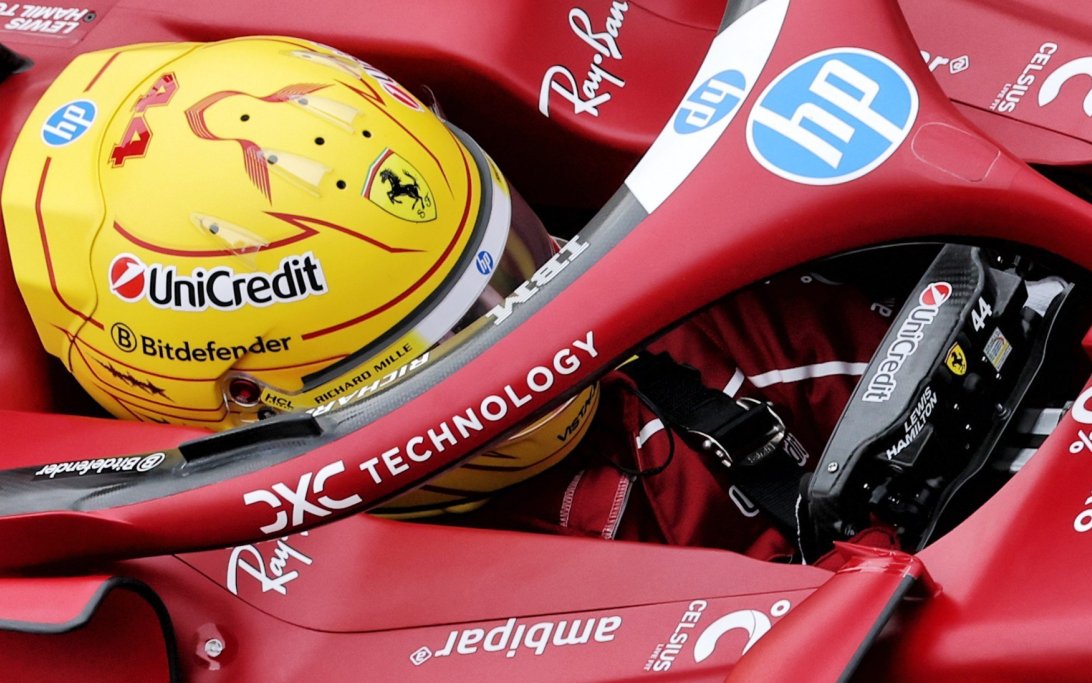 Hamilton Bahrain testing