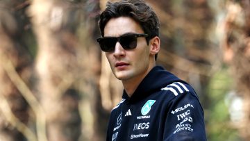 Russell accused of making 'far-fetched' McLaren statement by Piastri