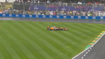 Heavy rain mayhem causes Piastri Australian GP heartbreak